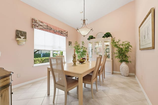 Formal Dining