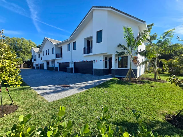 6997 NW 30th Terrace D, Fort Lauderdale, FL 33309