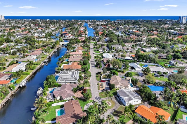 2110 NE 29th Street, Lighthouse Point, FL 33064