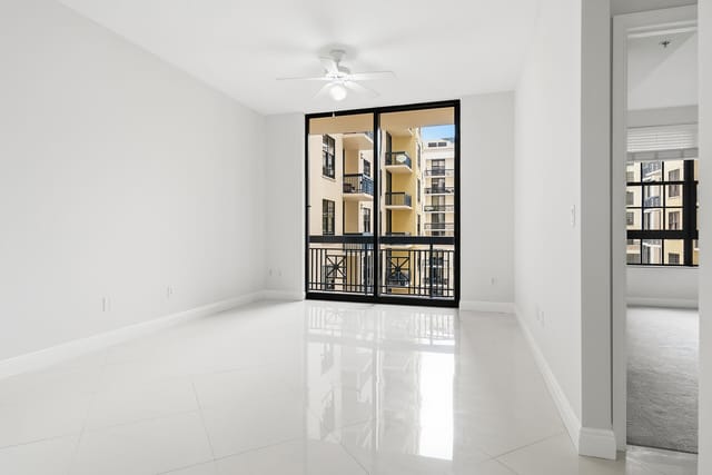 701-S-OLIVE-AVE-UNIT-1010-33401-005