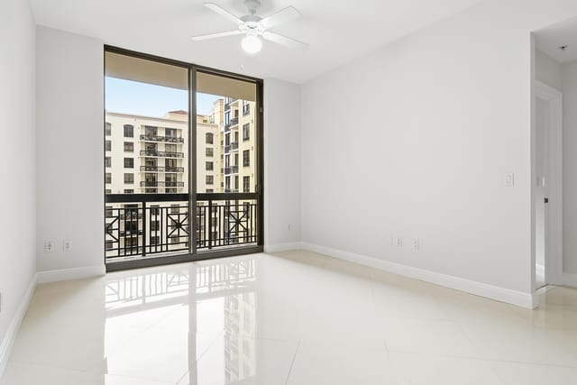 701-S-OLIVE-AVE-UNIT-1010-33401-006