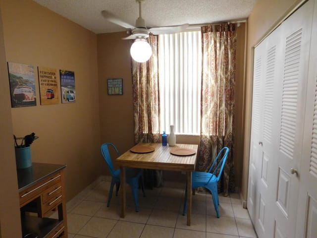 Eat In Kitchen