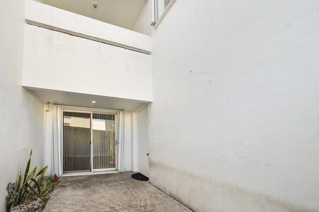 5070 Elmhurst 2026 (1)