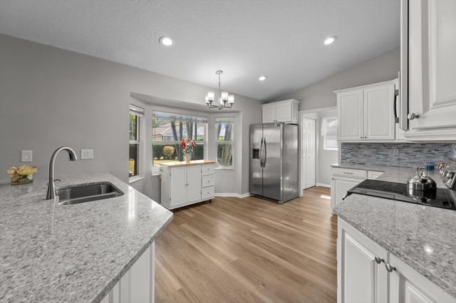 Eat In Kitchen