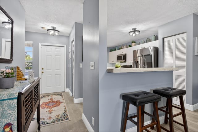 9-web-or-mls-10156-0772