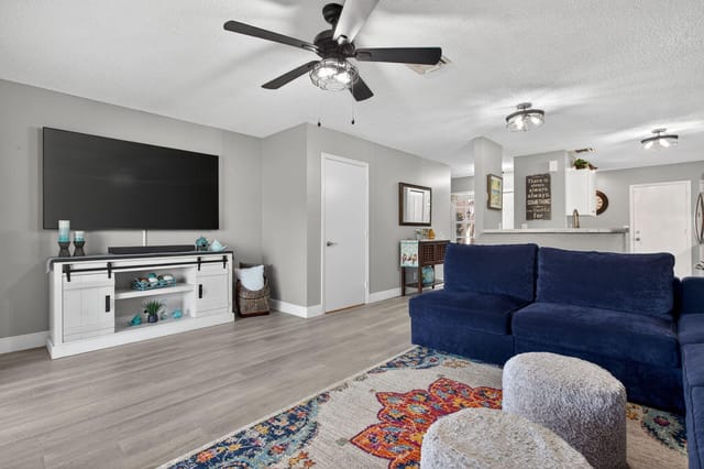22-web-or-mls-10156-0842