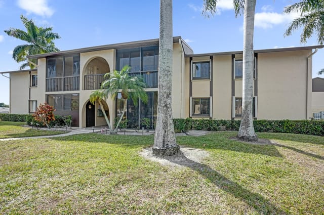 Pine Ridge South IV in Greenacres