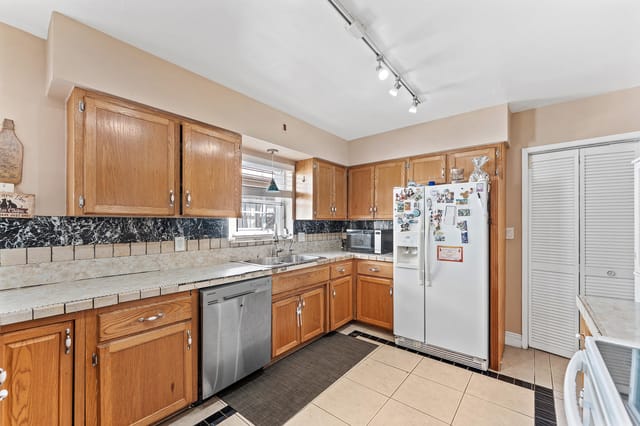 010-3680Northeast15thTerrace-PompanoBeac