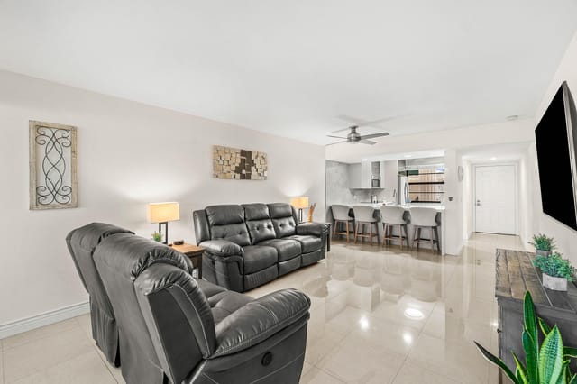 014-6049BalboaCircle-103-BocaRaton-FL-33