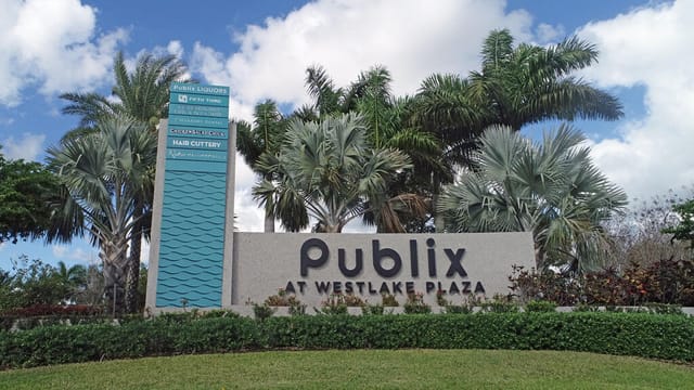 Publix Sign