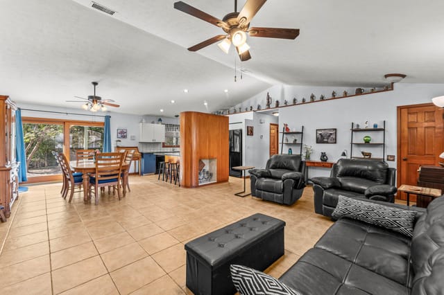 007-1795646thCourtNorth-TheAcreage-FL-33