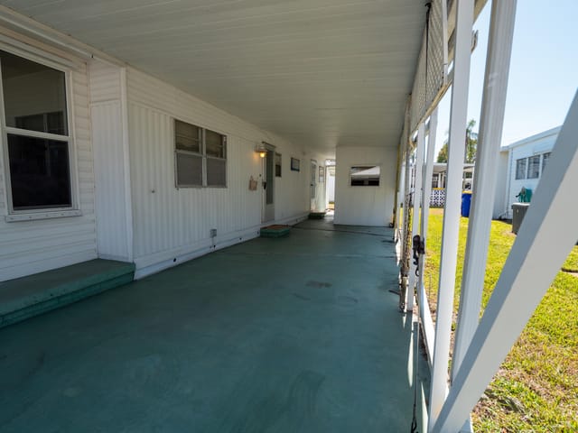 P1266068