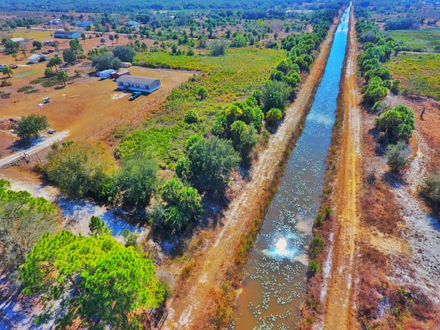 Aerial (Side Drainage)