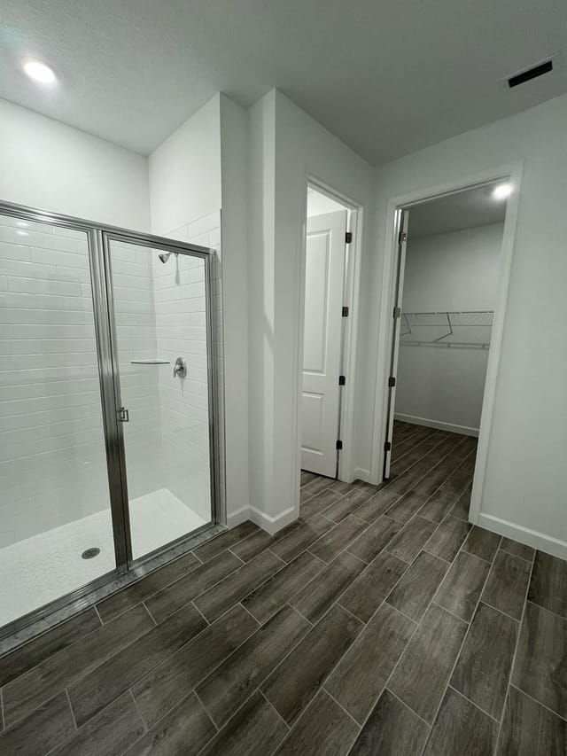Main bathroom x2