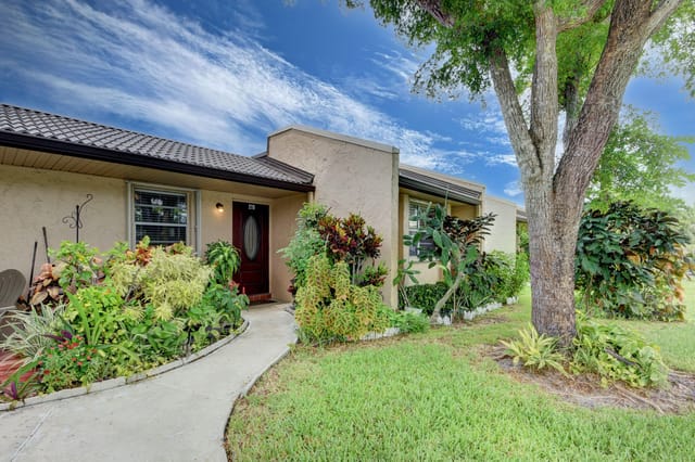 219 Lake Meryl Drive (2)