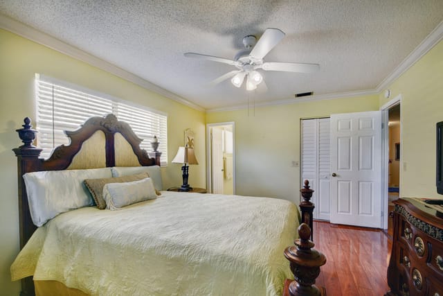 219 Lake Meryl Drive (6)