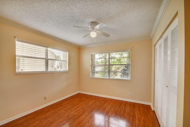 219 Lake Meryl Drive (12)