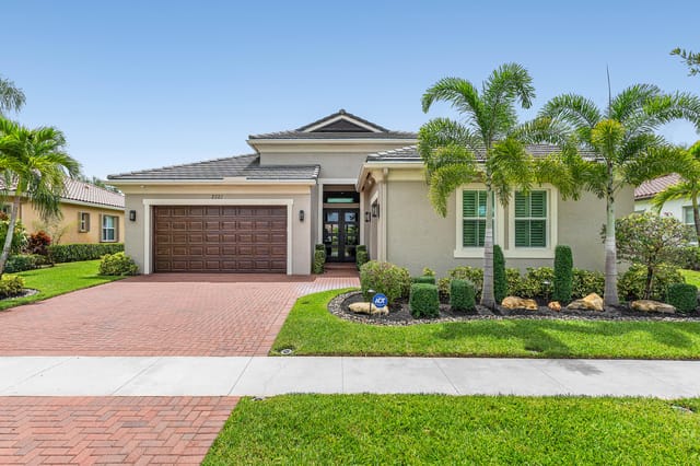 003-2521VicaraCourt-WestPalmBeach-FL-334