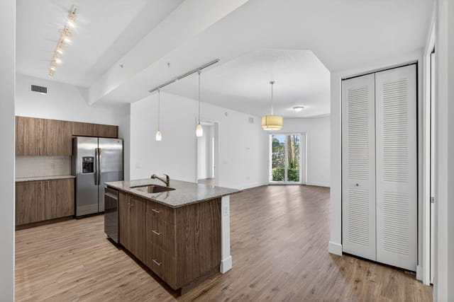 11-web-or-mls-5D1A1268