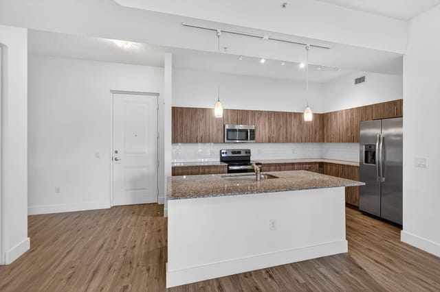 13-web-or-mls-5D1A1278