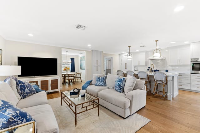008-541LighthouseDrive-NorthPalmBeach-FL