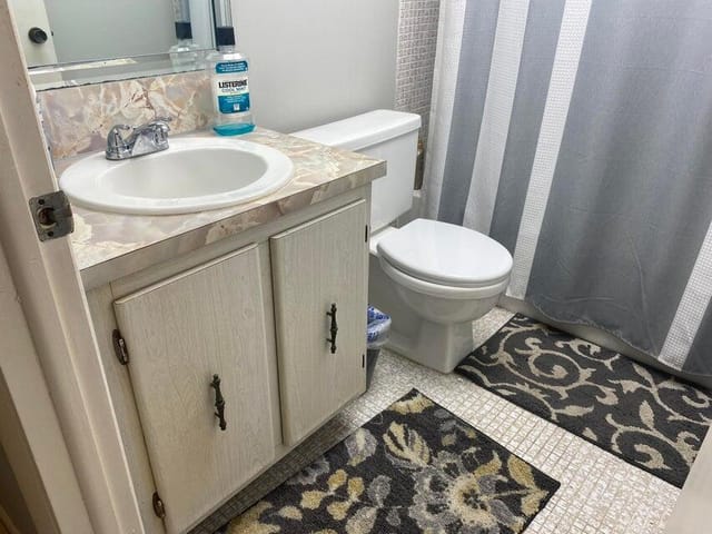 guest bathroom