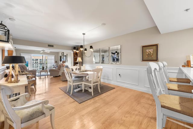 1301 Seafarer Cir 405-5