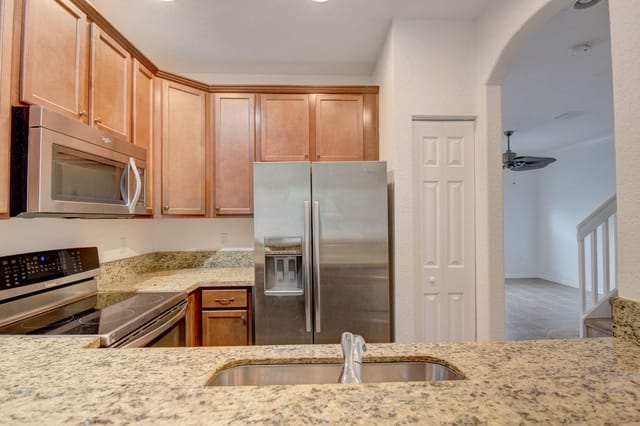 Kitchen (2)