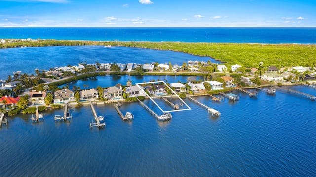 4230 NE Joes Point Rd-53