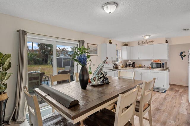 Dining to Kitchen.jpeg-SMALL