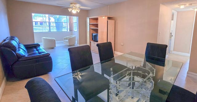 3140 Holiday Springs Boulevard 9-101, Margate, FL 33063