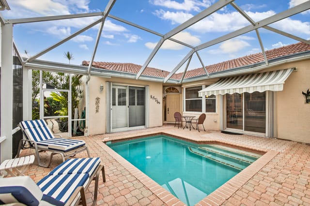 COURTYARD POOL