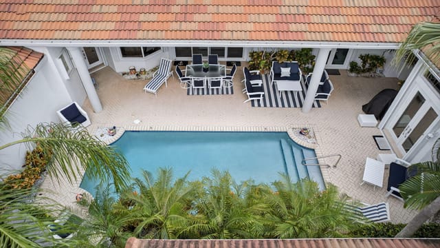Pool & Patio