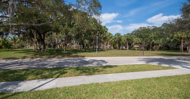 280 Kelsey Park Circle-33
