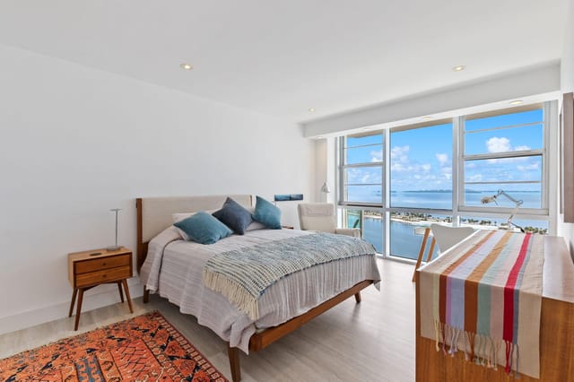 14-web-or-mls-2451-brickell-ave