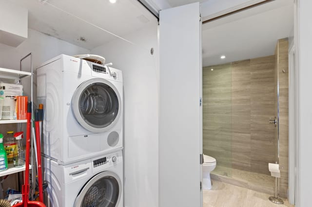 24-web-or-mls-2451-brickell-ave