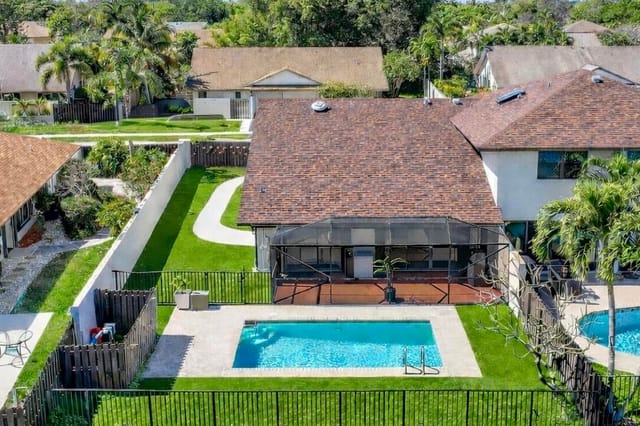 293 SW 28th Ave. Delray Beach, FL 33445