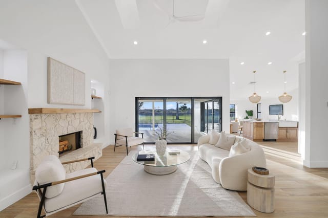 24 Dunbar Road - 10.jpg-SMALL