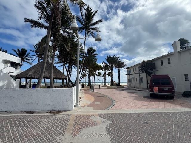 315 Mckinley Street, Hollywood, FL 33019