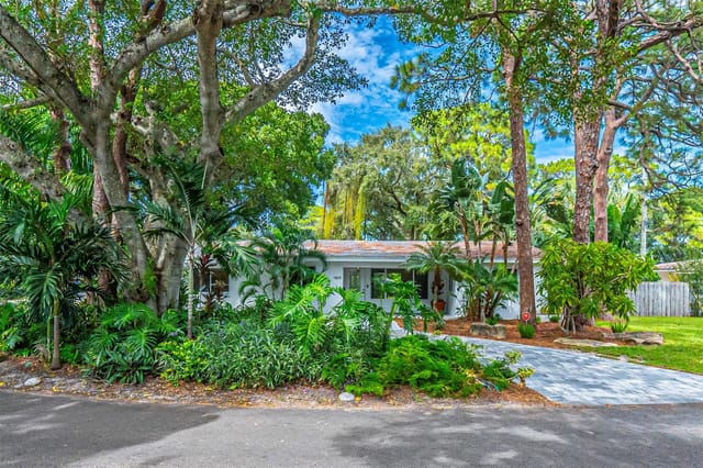 1409 NE 27th Drive, Wilton Manors, FL 33334