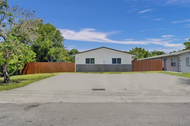 209 NE 9th Street, Pompano Beach, FL 33060
