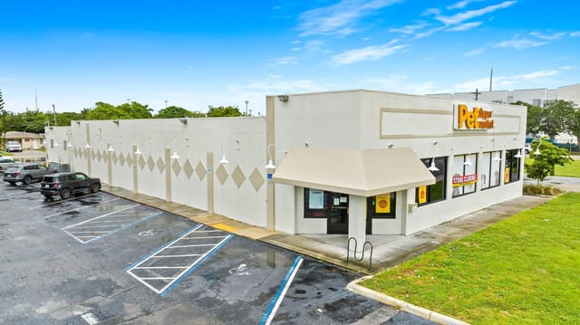 2111 N Federal Highway, Hollywood, FL 33020
