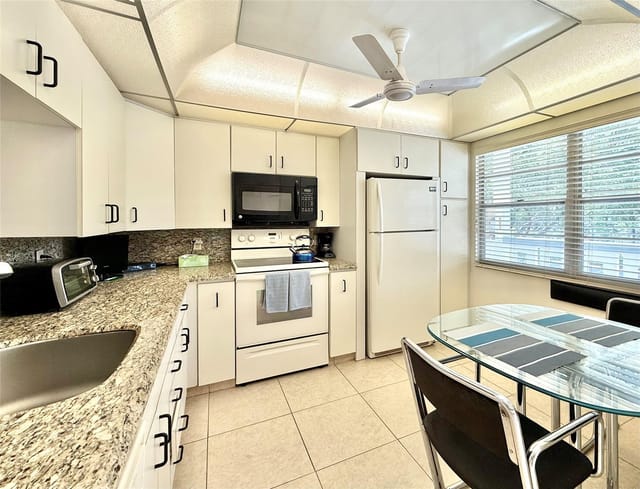 2504 Antigua Terrace D2, Coconut Creek, FL 33066