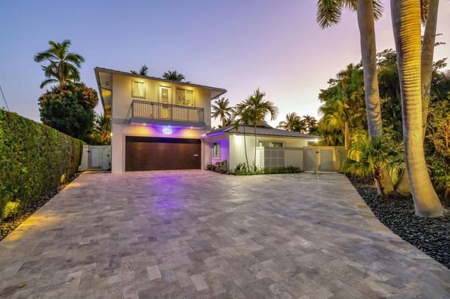 288 S Tradewinds Avenue, Lauderdale-By-The-Sea, FL 33308