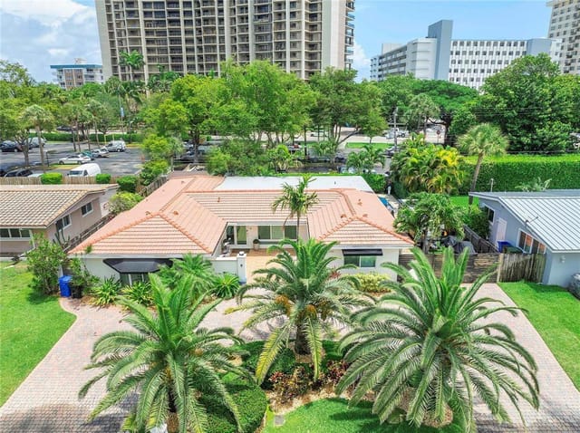 1820 Bel Air Avenue, Pompano Beach, FL 33062