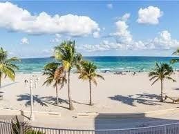 Amazing Hollywood Beach