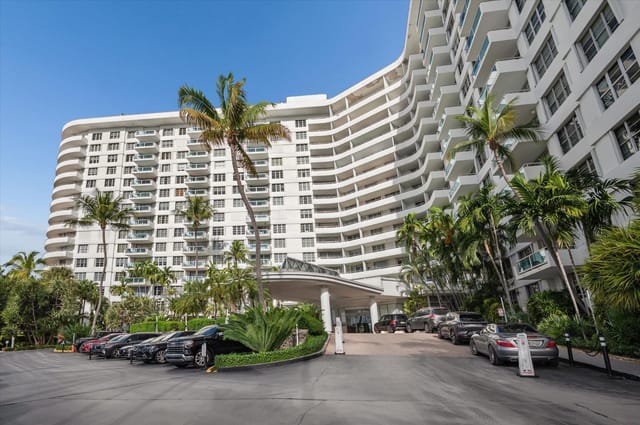 Front Entrance of Seacoast Condominium