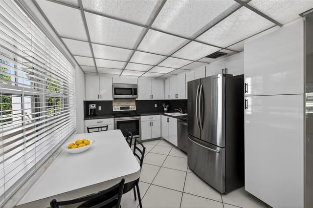 samsvng appliances and GE dishwasher