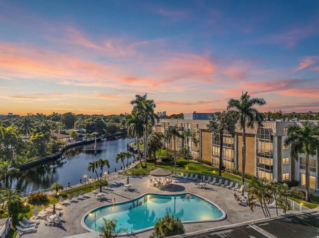 3020 NE 16th Avenue 105, Oakland Park, FL 33334