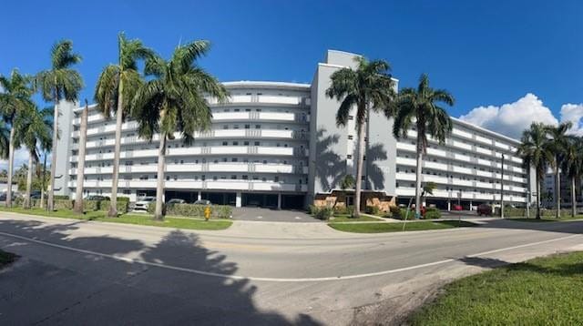 1000 NE 14 410, Hallandale Beach, FL 33009
